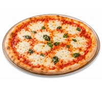 Tomatensaus en mozarella kaas.